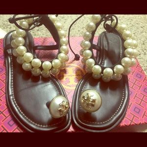 Tory Burch  sandals leather & pearl Size 6